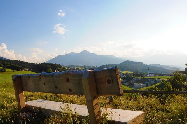 詹姆斯关键时刻稳住全队
